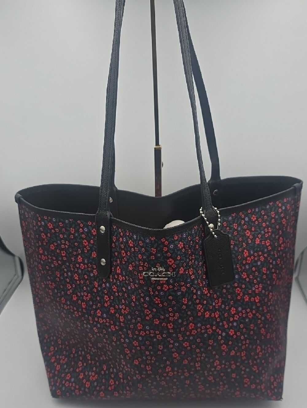 Coach Black & Red Reversable Floral/ Black Large Tote W Silver Hardware (GOOD)🥀 - Picture 4 of 15